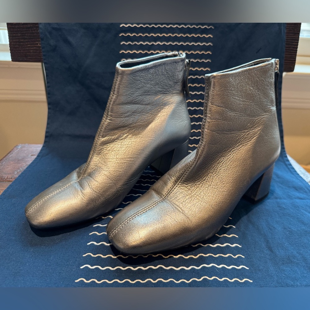 Topshop Metallic Silver Boots, Size 38/7.5